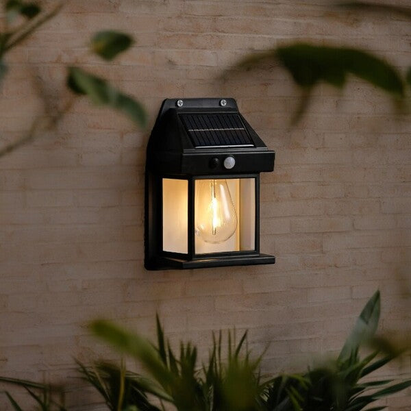 Zunanja solarna luč s senzorjem gibanja | FLUXLAMP